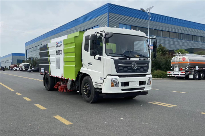 國六天錦16噸（4水/8塵）掃路車