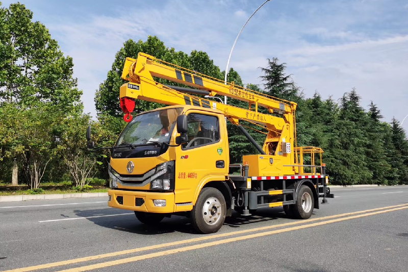 國六東風(fēng)18.5米高空作業(yè)車（黃牌，折疊臂）